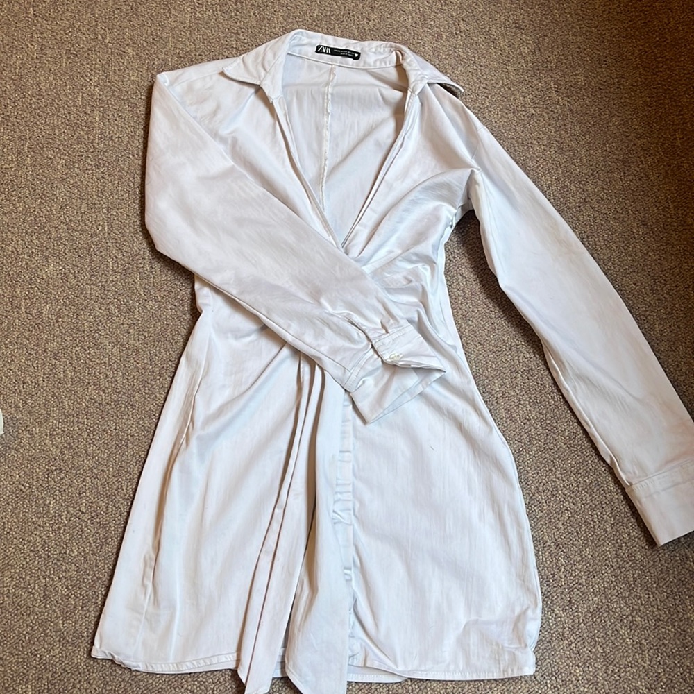 Zara deep v neck white button up dress